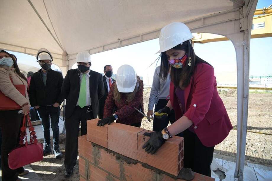 El colegio estará listo en 18 meses.