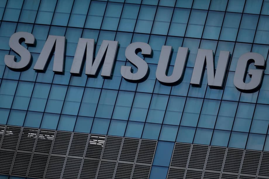 Las acciones de Samsung, que cuenta con una amplia cartera de chips y productos electrónicos de consumo, han tenido un rendimiento inferior al de su rival SK Hynix