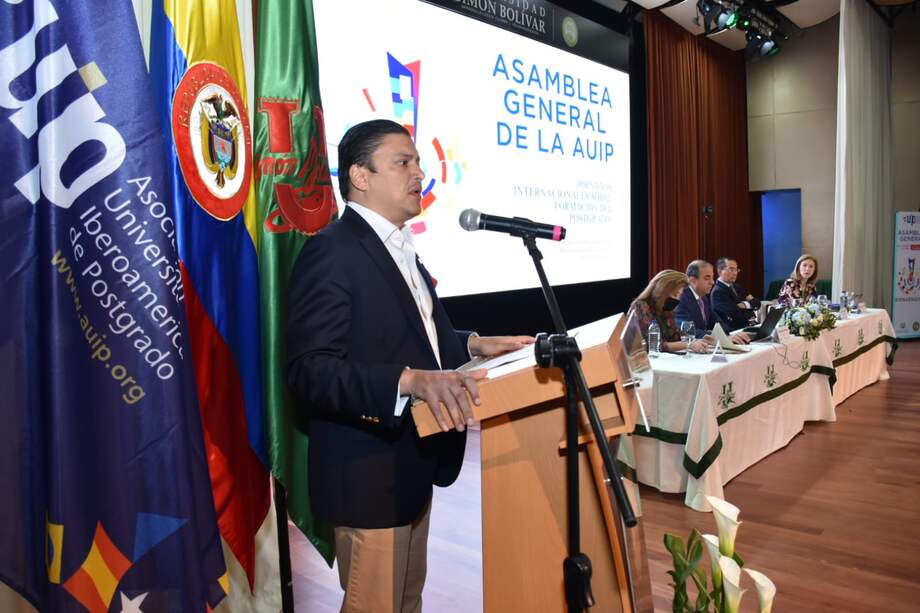 Ministro de Ciencia, Tecnología e Innovación, Tito José Crissien