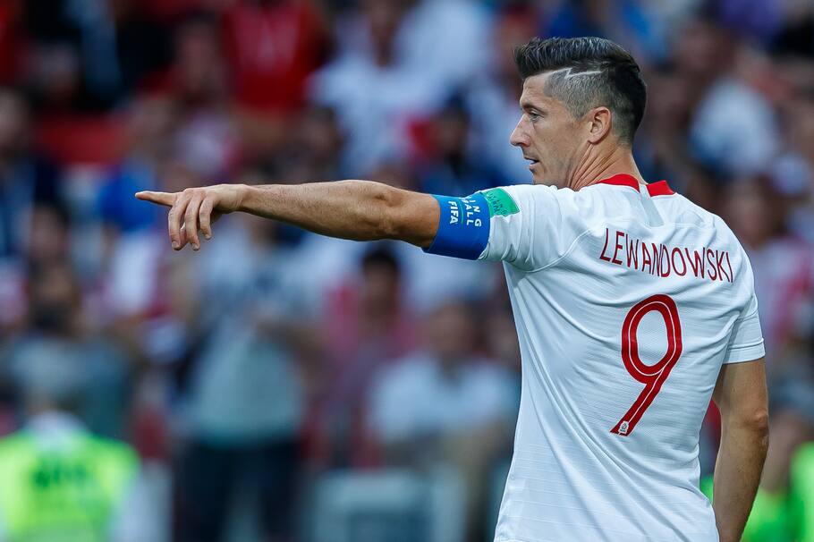 MOSCOW, RUSSIA - JUNE 19: Robert Lewandowski of Poland gestures during the 2018 FIFA World Cup Russia group H match between Poland and Senegal at Spartak Stadium on June 19, 2018 in Moscow, Russia. (Photo by TF-Images/Getty Images)