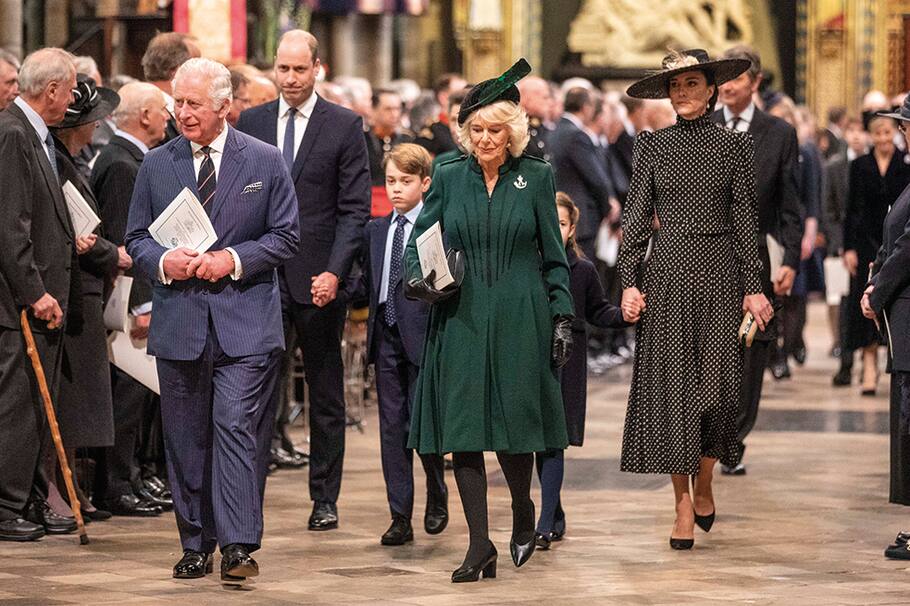 Cáncer en la princesa de Gales y Carlos III y otros males graves entre los nobles