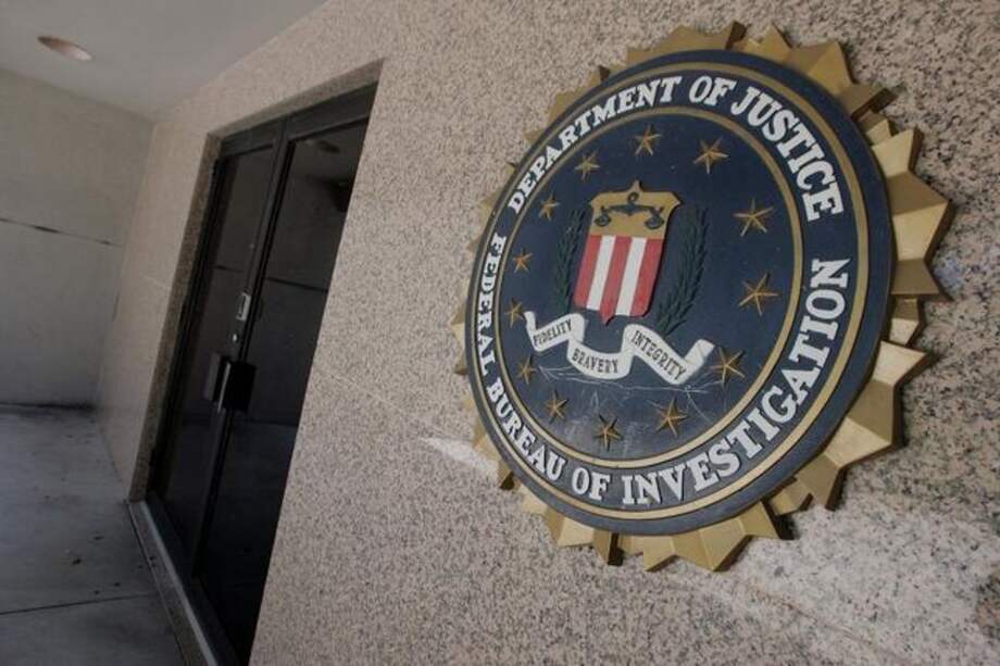 El FBI advirtió que el número de espías rusos en Estados Unidos siguen siendo muy alto, a pesar de sus esfuerzos por sacarlos del país.