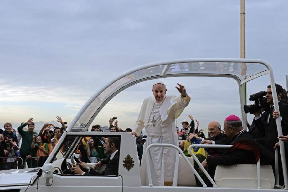 Francisco clausura la JMJ de Río con una misa en la playa de Copacabana