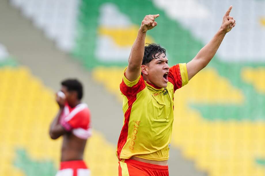 Futbolista de la selección de Bogotá 2024.