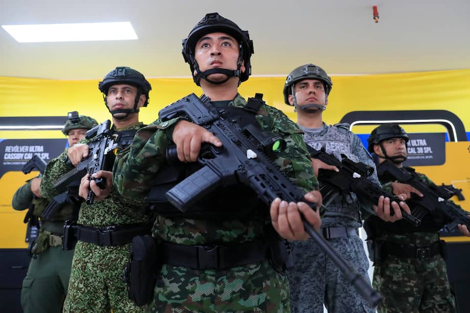 El pasado 8 de mayo, el fusil Jaguar fue presentado en un evento en el que participó el presidente Gustavo Petro.