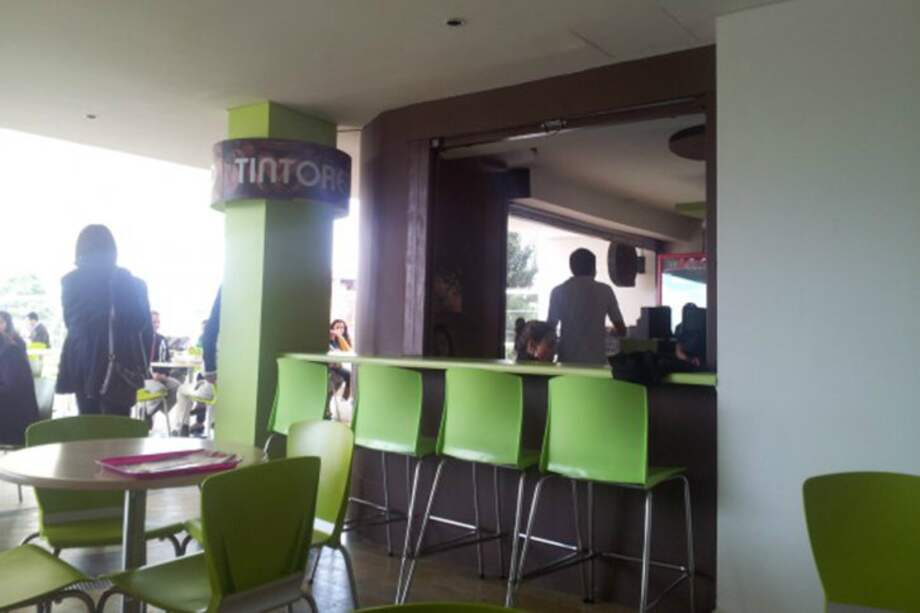 Cien años de la historia colombiana en un sorbo de café