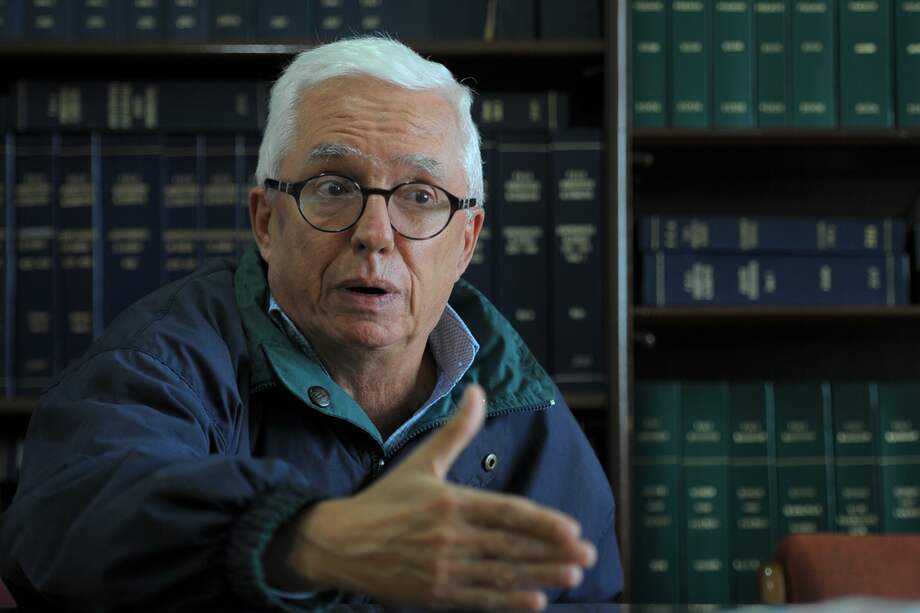 Odebrecht: Robledo presentó queja disciplinaria contra el fiscal Néstor Humberto Martínez