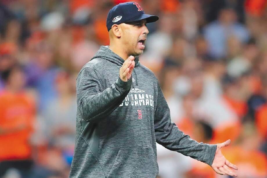 En su primera campaña con los Medias Rojas, el puertorriqueño estará en la Serie Mundial. / AFP