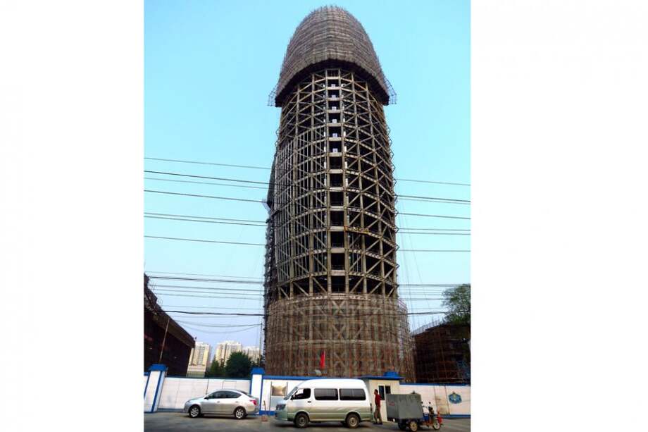 Este es el curioso edificio del "Diario del Pueblo", principal medio de comunicación del Partido Comunista de China.