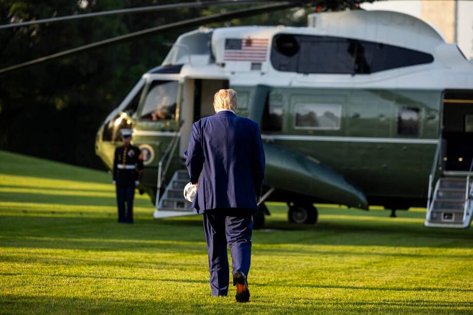 El presidente estadounidense, Donald Trump, parte hacia la cumbre de la OTAN en La Haya.
