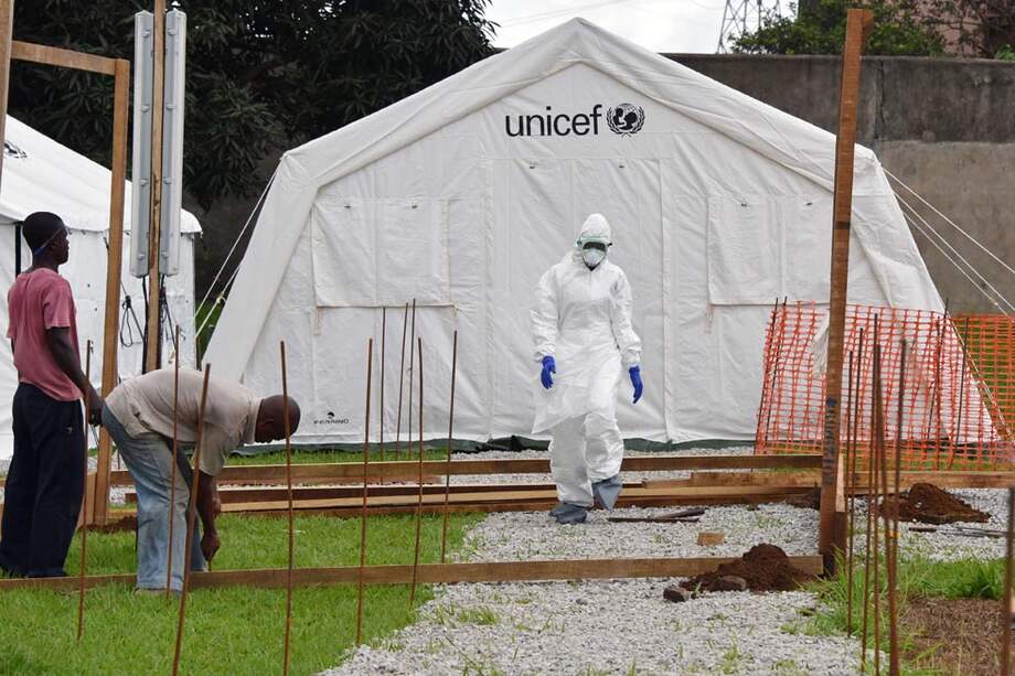 El ébola ha acabado con la vida de casi 4.500 personas. / AFP