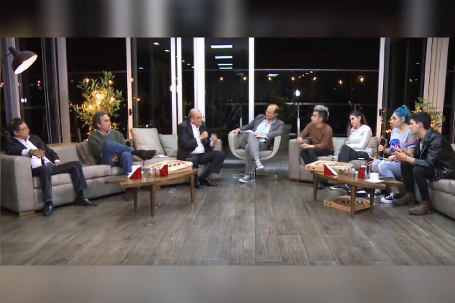 Gustavo Petro, Sergio Fajardo, Humberto de la Calle, Daniel Samper Ospina, Javier Ramírez, Kika Nieto, Ami Rodríguez, Sofía Castro y Sebastián Silva.