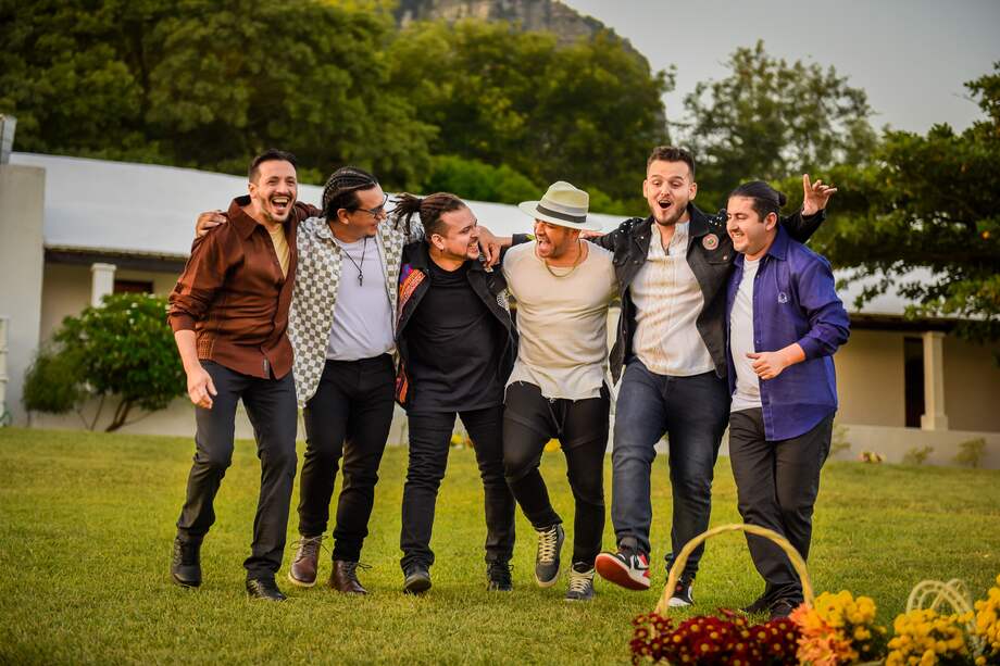 Actualmente, Tierra Adentro se encuentra preparando su gira internacional de promoción de ‘Soy Latino’.