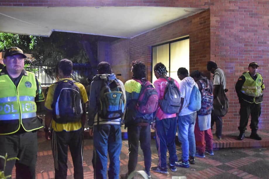 La Policía informó que fueron aprehendidos siete menores y capturados siete mayores de edad los cuales fueron señalados como los presuntos causantes del homicidio. / Tomada de Facebook Prensa MM