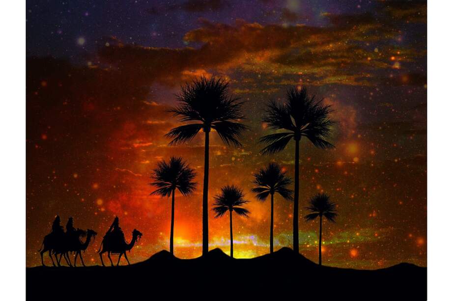 Bahir Amet, un antiguo monarca egipcio, cuando tenía que cambiar de lugar de residencia, abarrotaba sus camellos con más de diez mil papiros que había recopilado a lo largo de su vida. El monarca, luego de una mudanza, descubrió que uno de sus camellos no había llegado con los demás. Así que ordenó a varios hombres para que lo rastrearan, pues era justo el que cargaba una serie de manuscritos que leía cada noche antes de irse a dormir.