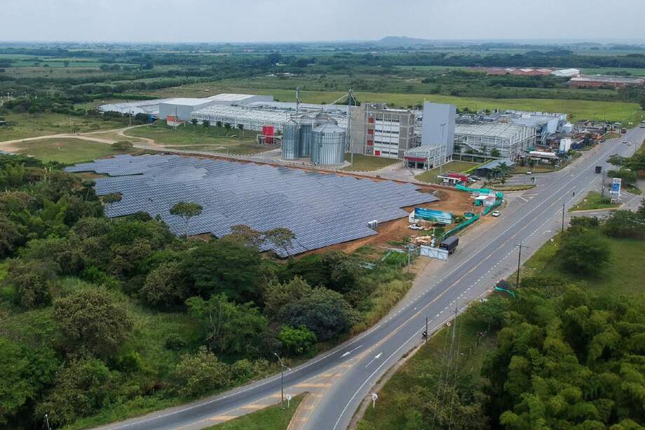 Avanzan los proyectos de generación solar impulsados por la empresa privada.