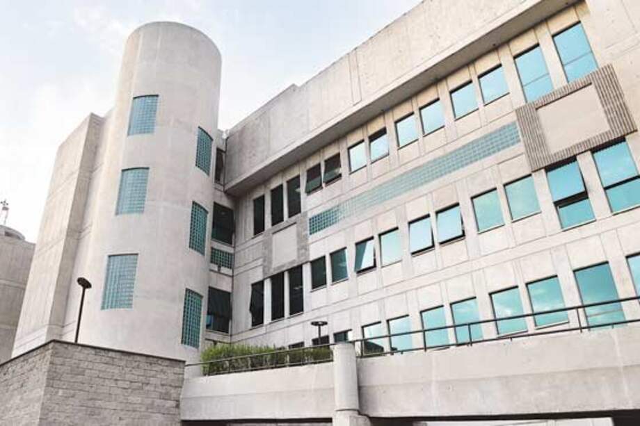 Fiscalía archivó investigación preliminar por irregularidades en contratación en la Armada Nacional