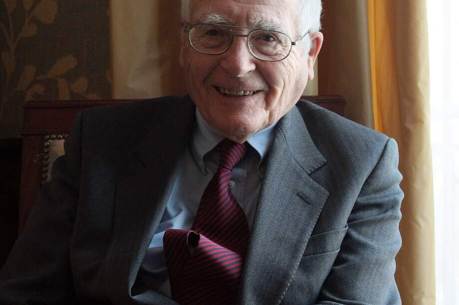 Fotografía del científico inglés James Lovelock, tomada en 2009 en París.