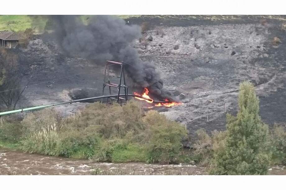 Las Farc volvieron a atentar contra el oleoducto Transandino en Nariño.