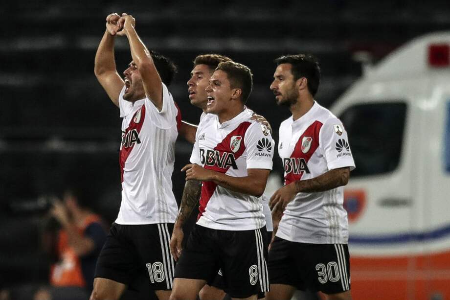 Los jugadores de River Plate celebran el empate frente a Fluminense. / EFE