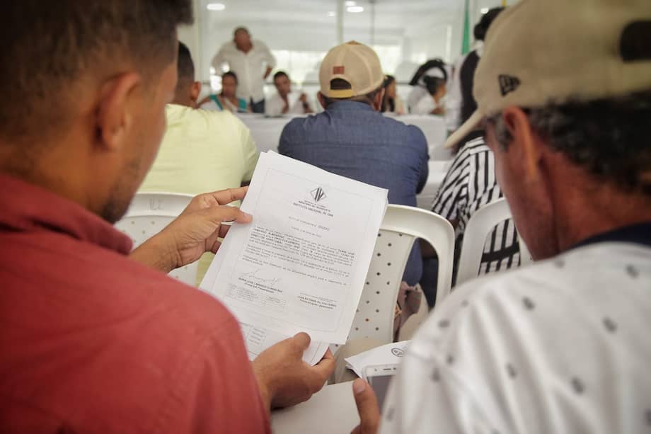 Socialización del programa Caminos Comunitarios de la Paz Total en La Guajira.