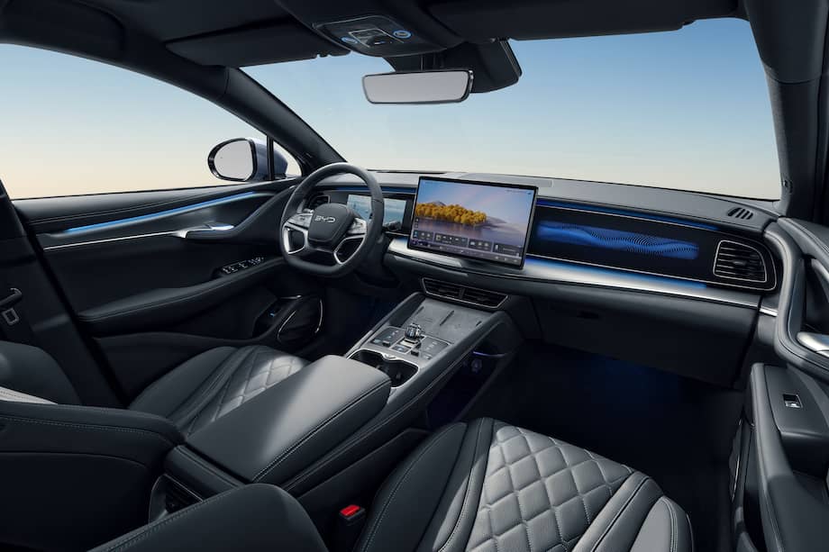 El modo “Sport” es ideal para carreteras despejadas, tramos de montaña o adelantamientos, donde se requiere una conducción más ágil.