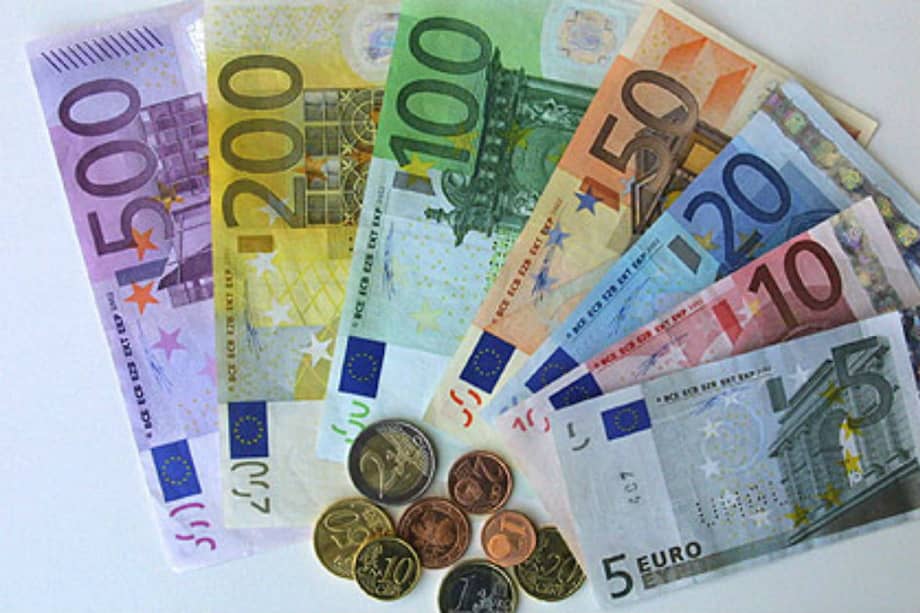 Economía francesa entra formalmente en recesión