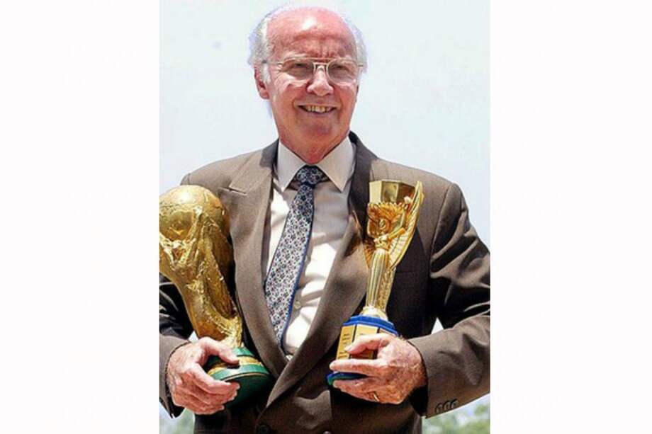 Zagallo, tetracampeón con Brasil, hospitalizado en Río