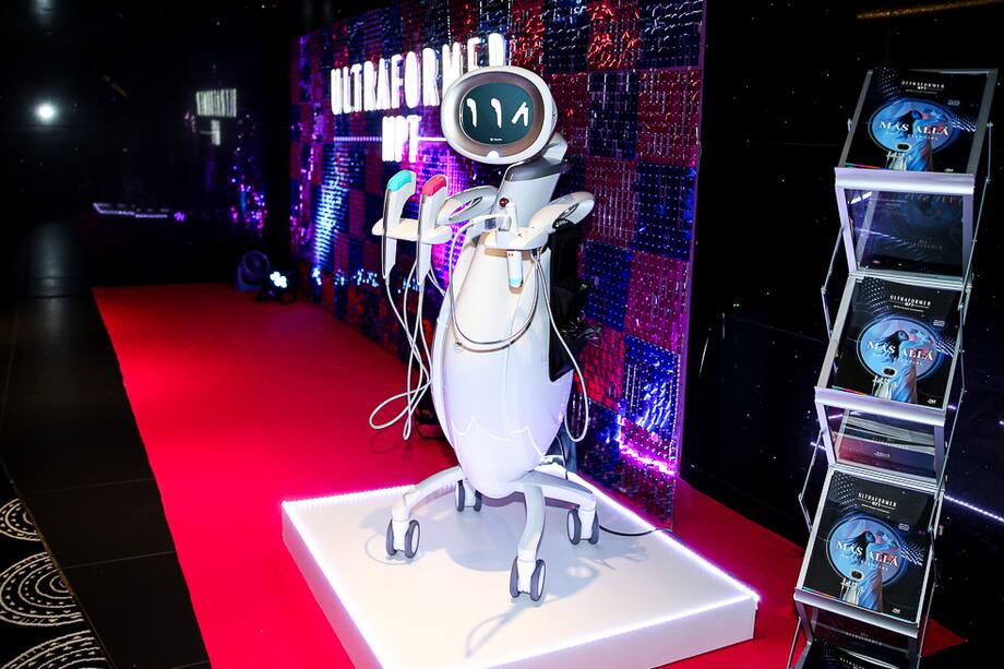 Cromos asistió al lanzamiento del Ultraformer MPT