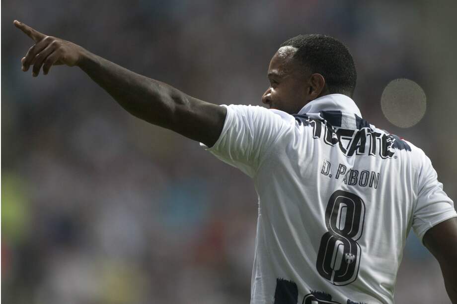 Monterrey logró vencer 2-0 a Pumas. / AFP