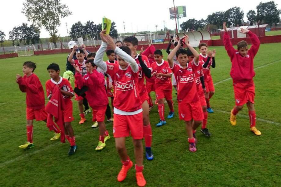 Jugadores de las divisiones inferiores de Independiente de Avellaneda, en Argentina. / Infantiles Independiente