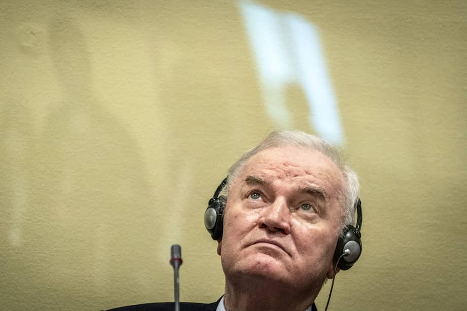 El excomandante serbobosnio Ratko Mladić, en una audiencia de su juicio por genocidio y crímenes de lesa humanidad en La Haya.