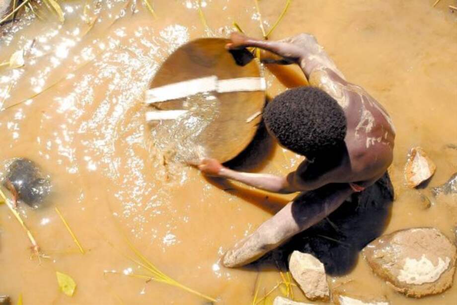 Comercializadora Internacional S & JIL registró pagos a proveedores que venían de regiones donde no se explota oro. / Archivo.