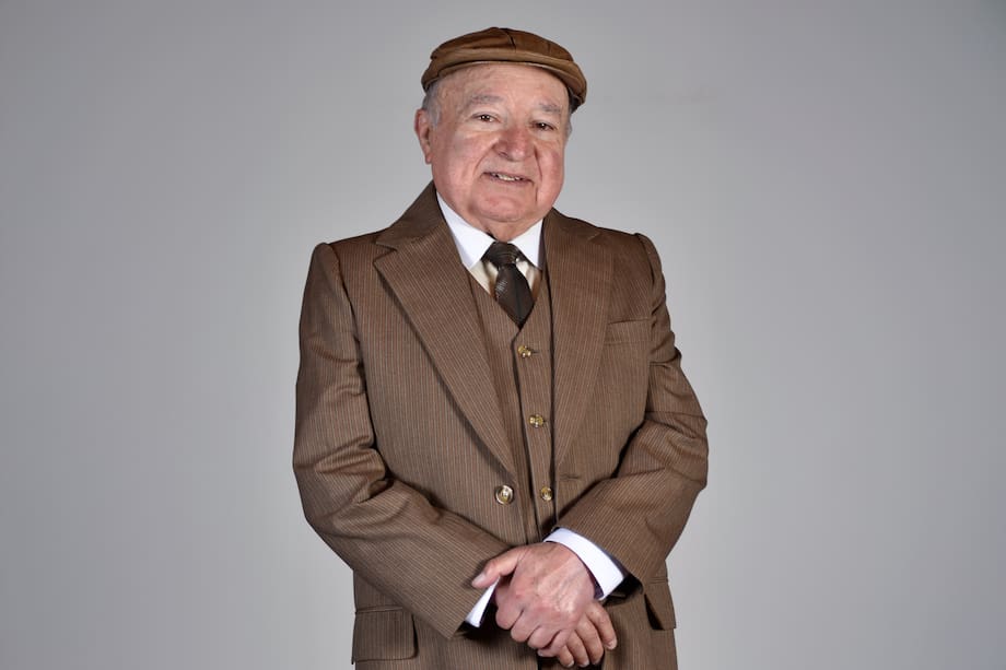 En la actualidad, Alberto Saavedra tiene 79 años y vive, junto a su esposa y otros seres queridos, a las afueras de Bogotá.