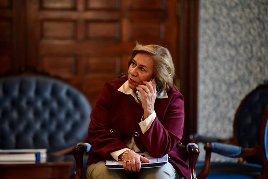 La canciller Rosa Villavicencio dialogó con El Espectador sobre Estados Unidos, Ecuador, Venezuela y el futuro de los pasaportes colombianos.