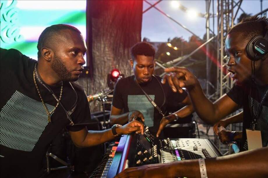 Aprendices del programa Backstage to the Future: Caribbean, diseñado por el British Council. / (British Council)