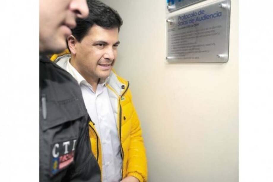 Condenan al máximo accionista de Fidupetrol por escándalo en la Corte Constitucional