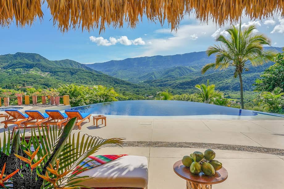 Elegante villa privada de estilo mexicano, en Anapoima.