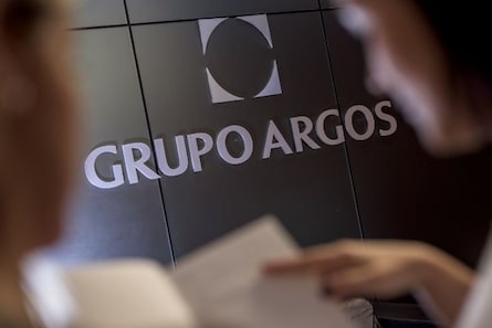 La jugada de los grupos Argos y Sura para protegerse de futuras OPA