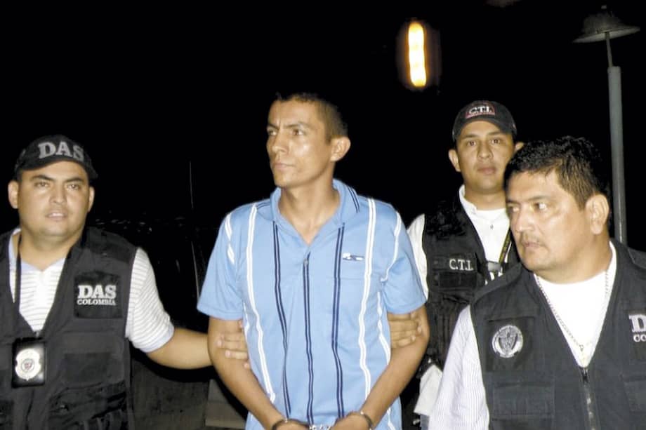 El subteniente (r) Muñoz Linares fue capturado en diciembre de 2010. / Archivo