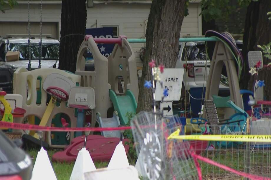 Un niño musulmán fue asesinado por el arrendador del lugar en el que vivía su familia. Según las autoridades, el asesino habría cometido el crimen porque la familia era musulmana.