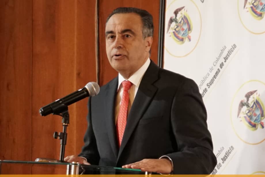 Carlos Roberto Solórzano Garavito.