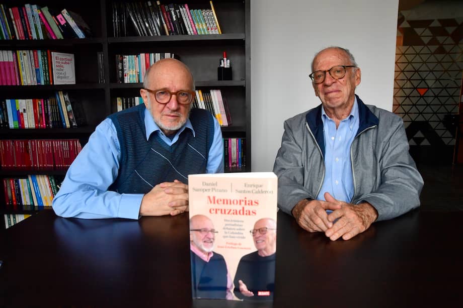 Daniel Samper Pizano (izquierda) y Enrique Santos Calderón, periodistas colombianos.