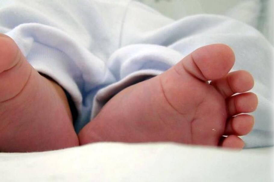 Conoce los beneficios de darle un masaje a tu bebé