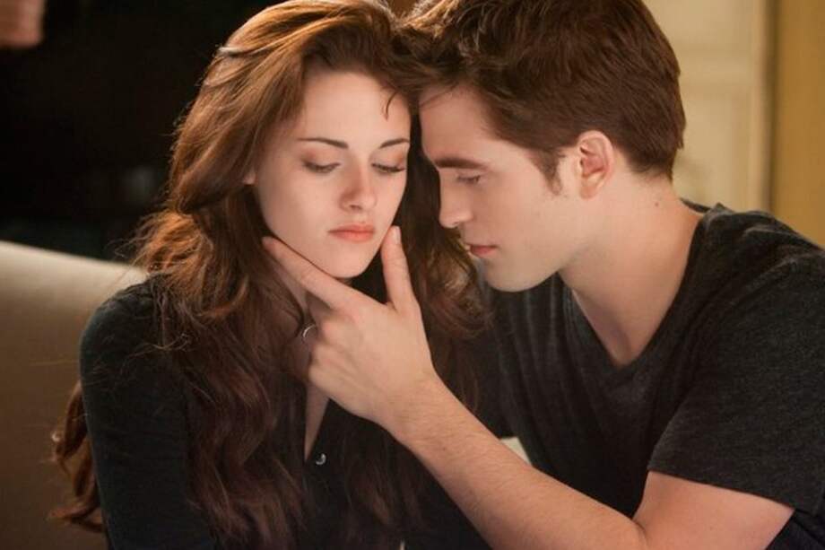 Kristen Stewart y Robert Pattinson en "Amanecer parte 2". / Breakingdawn-themovie.com