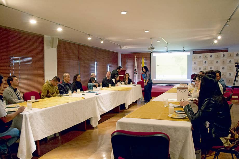 Una de las charlas realizadas esta semana en la Biblioteca Luis Ángel Arango de Bogotá. / Cortesía Universidad Central