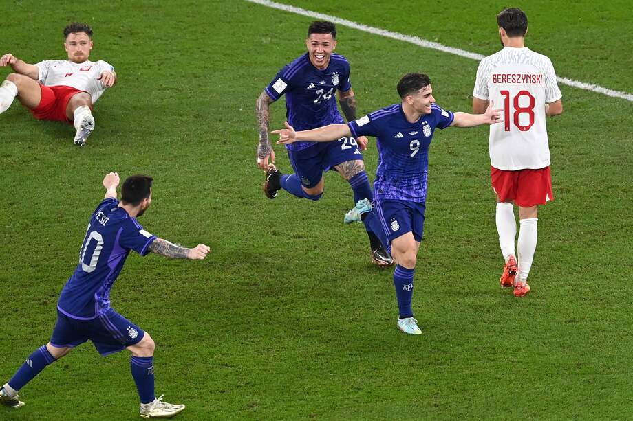 Julián Álvarez y Enzo Fernández son algunos de los jugadores que Marcelo Gallardo puso a debutar en River Plate.