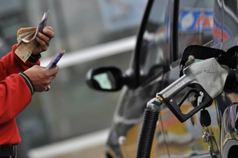 Aumenta $23 el precio de la gasolina para el mes de agosto