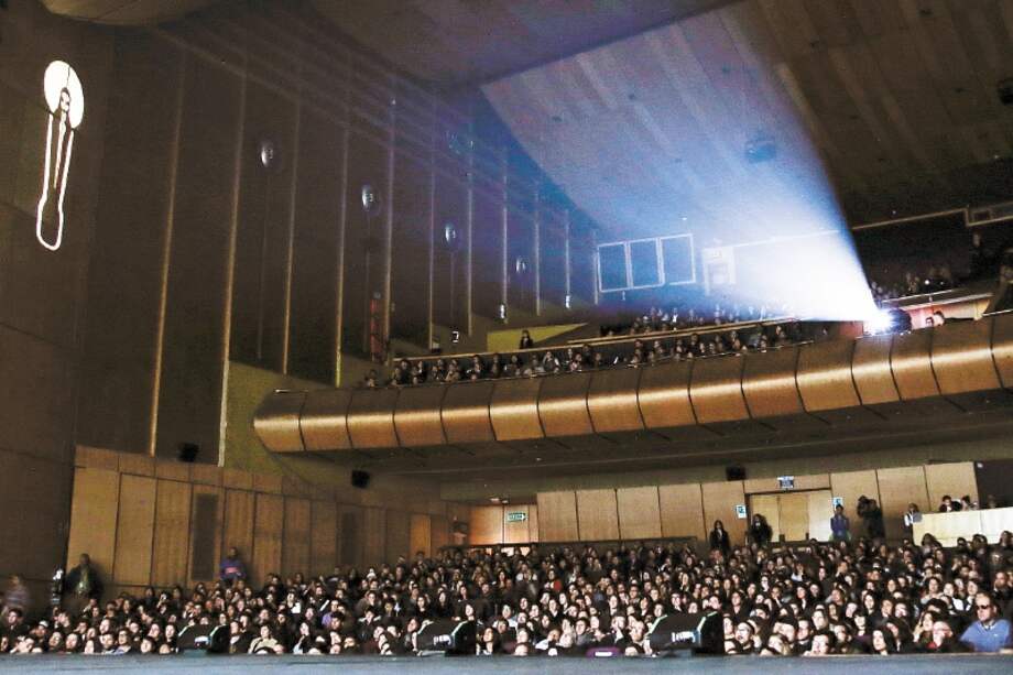 “En Bogotá no existe lo que en otras partes llaman 'salas del cine de arte'”: Manuel Drezner.