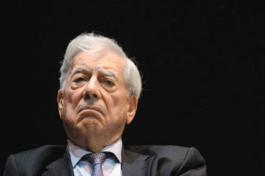 "Se ha impuesto la cultura de la incultura. Así que es más relevante para la vida de los pueblos saber cuántas veces se ha casado la filipina-española doña Isabel Preysler, o por qué Varguitas dejó a Patricia después de cincuenta años de matrimonio, que sobre el cambio climático o sobre “La guerra del fin del mundo”".